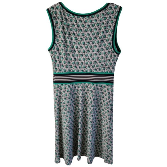Max Studio White Navy and Green Daisy Sleeveless Fit and Flare Dress - Picture 2 of 10